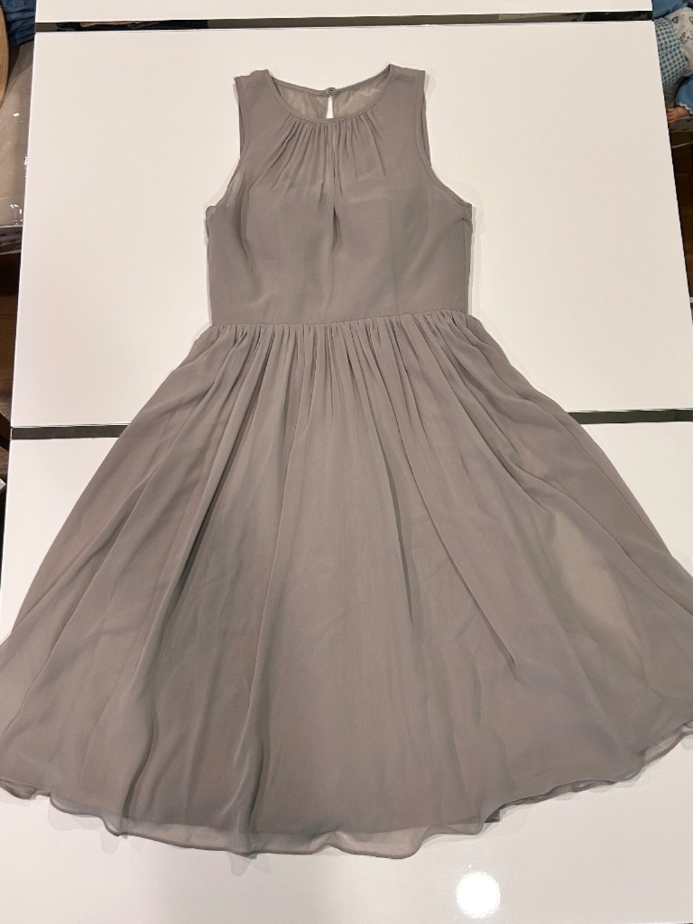 Elegant chiffon dress soft taupe/gray built-in bra graceful flowy A-line skirt
